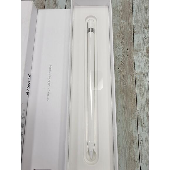 Apple Pencil 1st Generation Pixel-Perfect Precision & Industry-Leading Latency - Picture 3 of 5